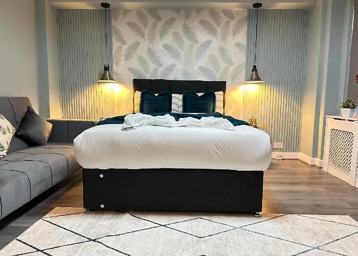 Park Lane Beautiful Apartment
